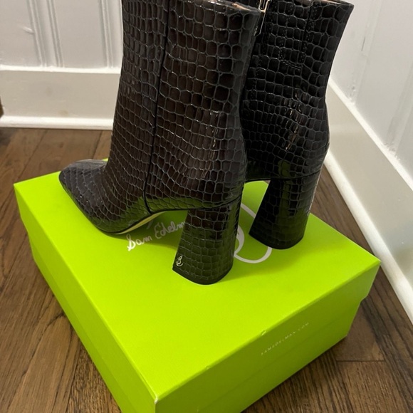 Sam Edelman Gorgeous unique color and so stylish ankle boots. No longer in stock - Picture 8 of 11